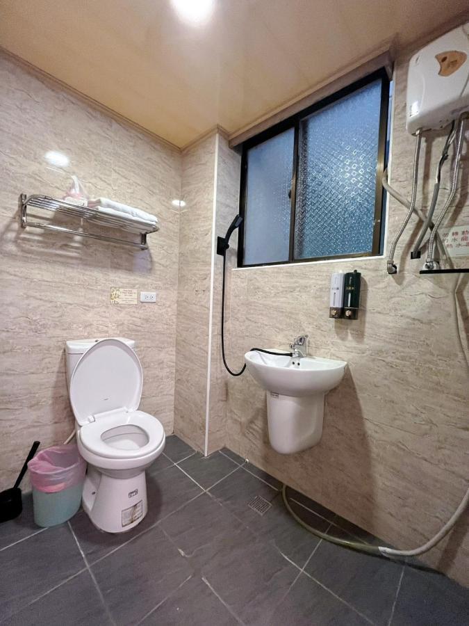 台中市Fengchia Fun Houseアパートメント エクステリア 写真